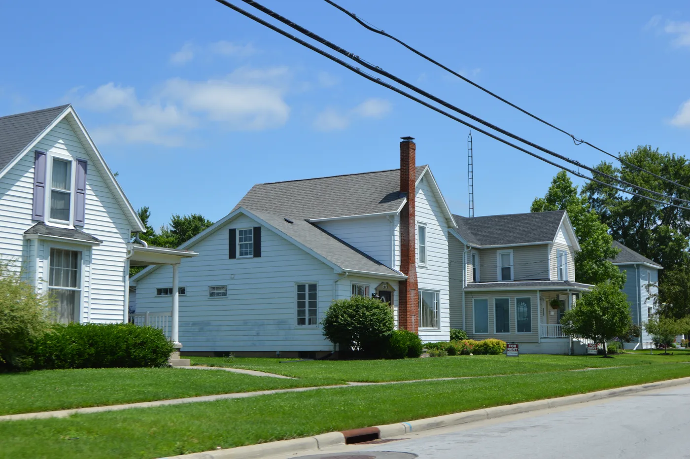 Homes along Main Street in Elida, Ohio